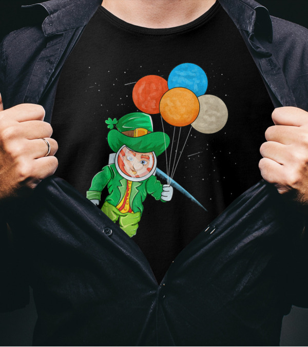 Leprechaun In Space St Patrick's Day Astronaut With Colorful Balloons T-Shirt