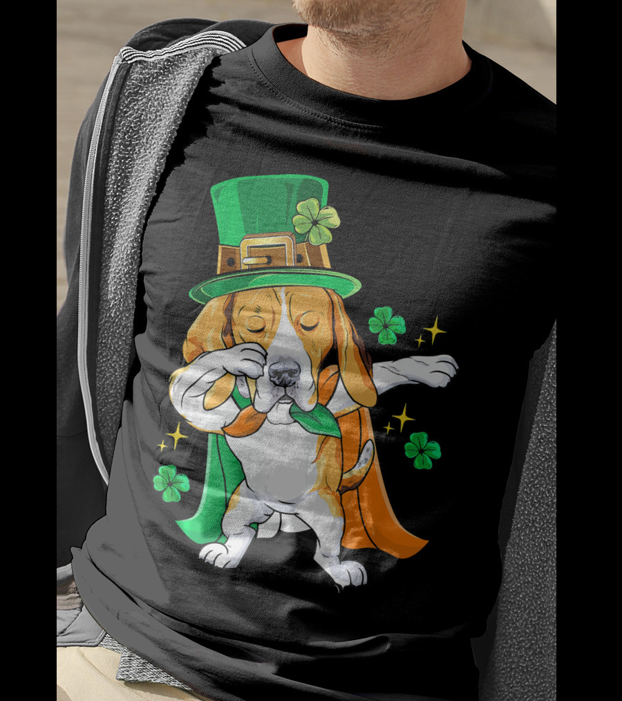 Beagle Dabbing Leprechaun St Patricks Day Shamrocks T-Shirt