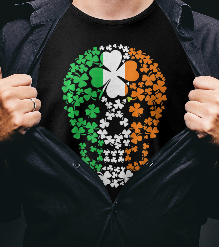 Vintage Shamrock Skull Ireland St Patrick's Day T-Shirt