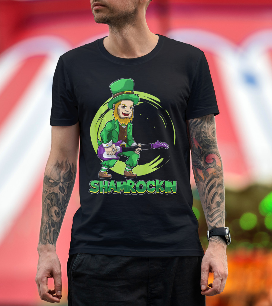 Shamrockin Leprechaun With E Guitar Rocking Celtic Style Green Circle Background T-Shirt