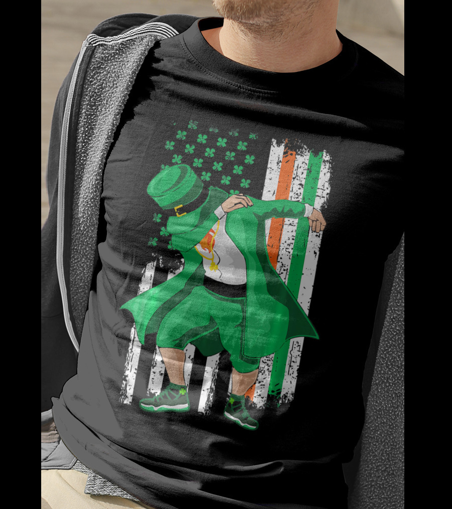 Dabbing Leprechaun With Shamrock And Irish American Flag Background T-Shirt