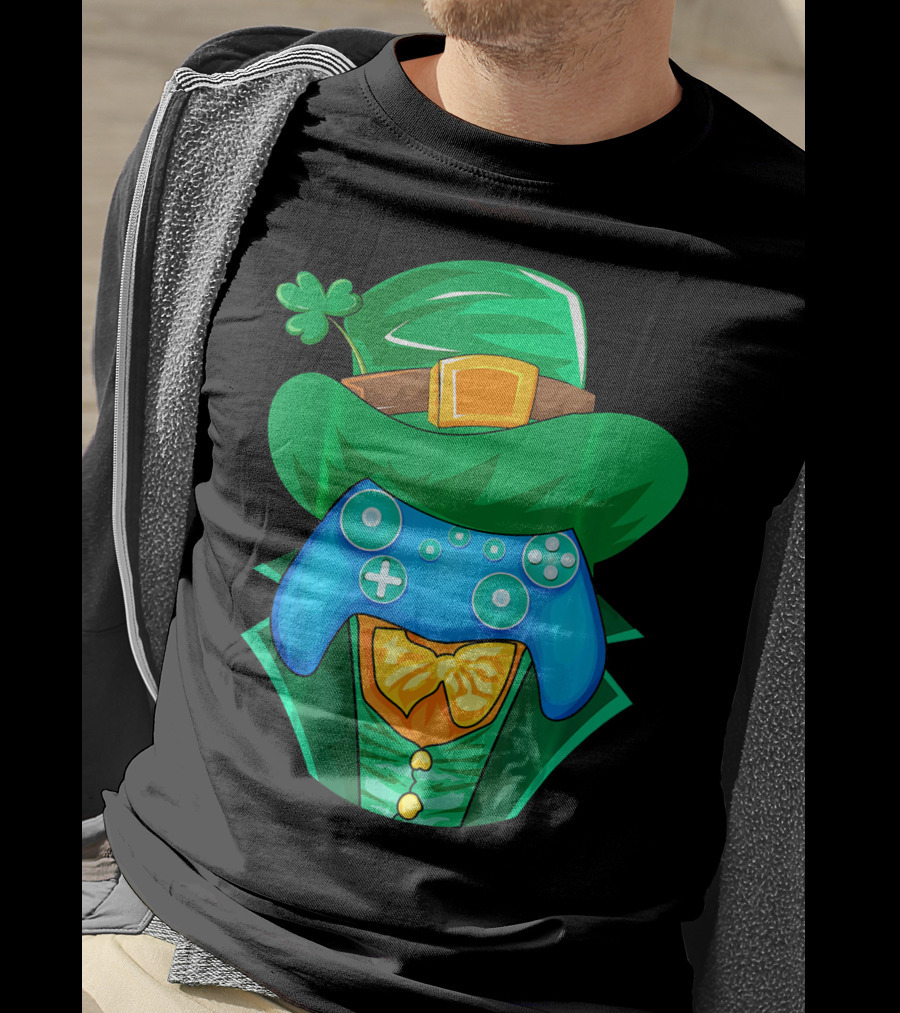 Leprechaun Gamer Controller St Patrick's Day Shamrock Hat Bowtie T-Shirt