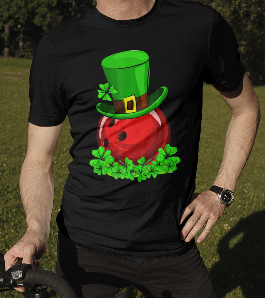 Leprechaun Hat Bowling Shamrock St Patrick's Day T-Shirt