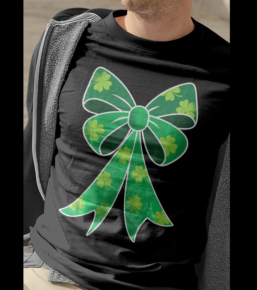 Cute Girls Irish Shamrock Bow T-Shirt