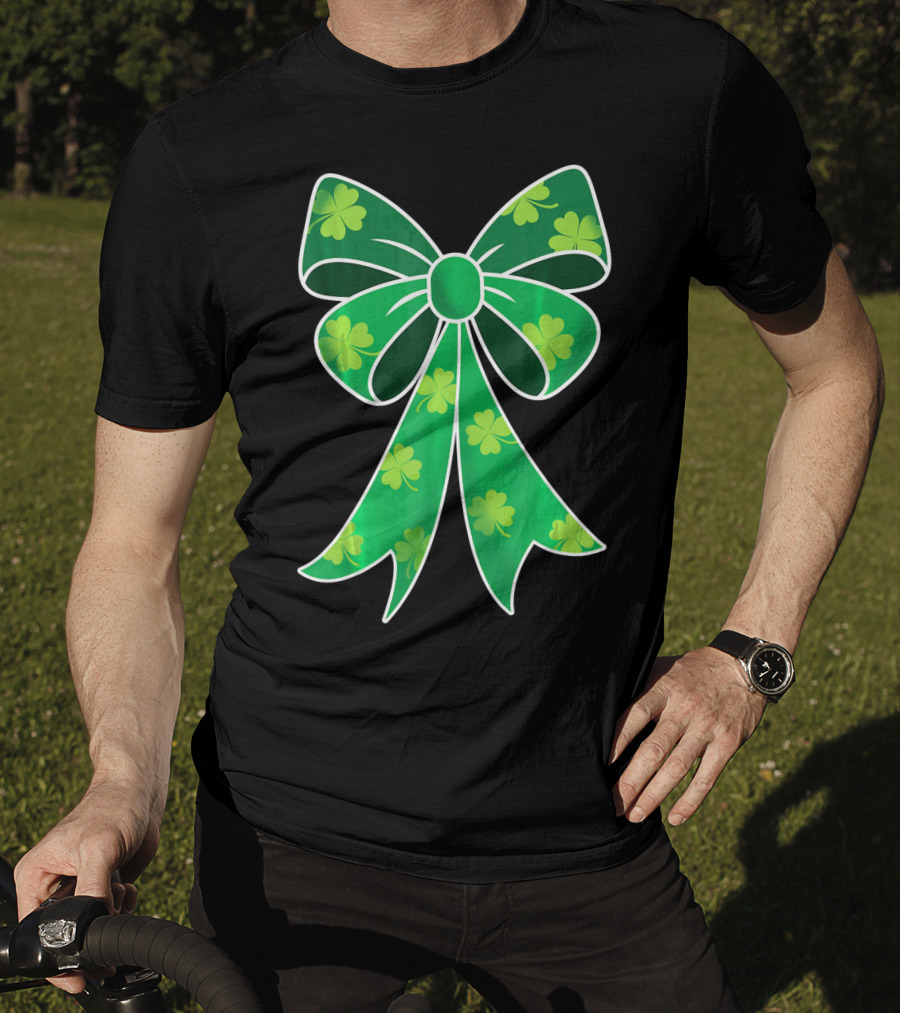 Cute Girls Irish Shamrock Bow T-Shirt