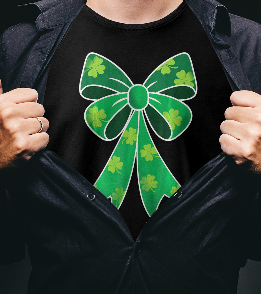 Cute Girls Irish Shamrock Bow T-Shirt