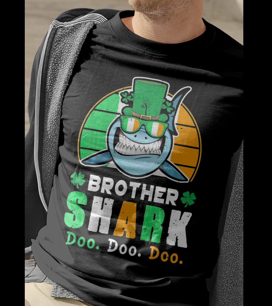 Brother Shark Doo Doo Doo Irish Ireland St Patricks T-Shirt
