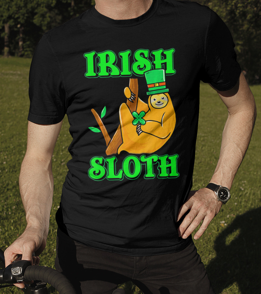 IRISH SLOTH Lucky Sloth With Shamrock And Green Hat T-Shirt