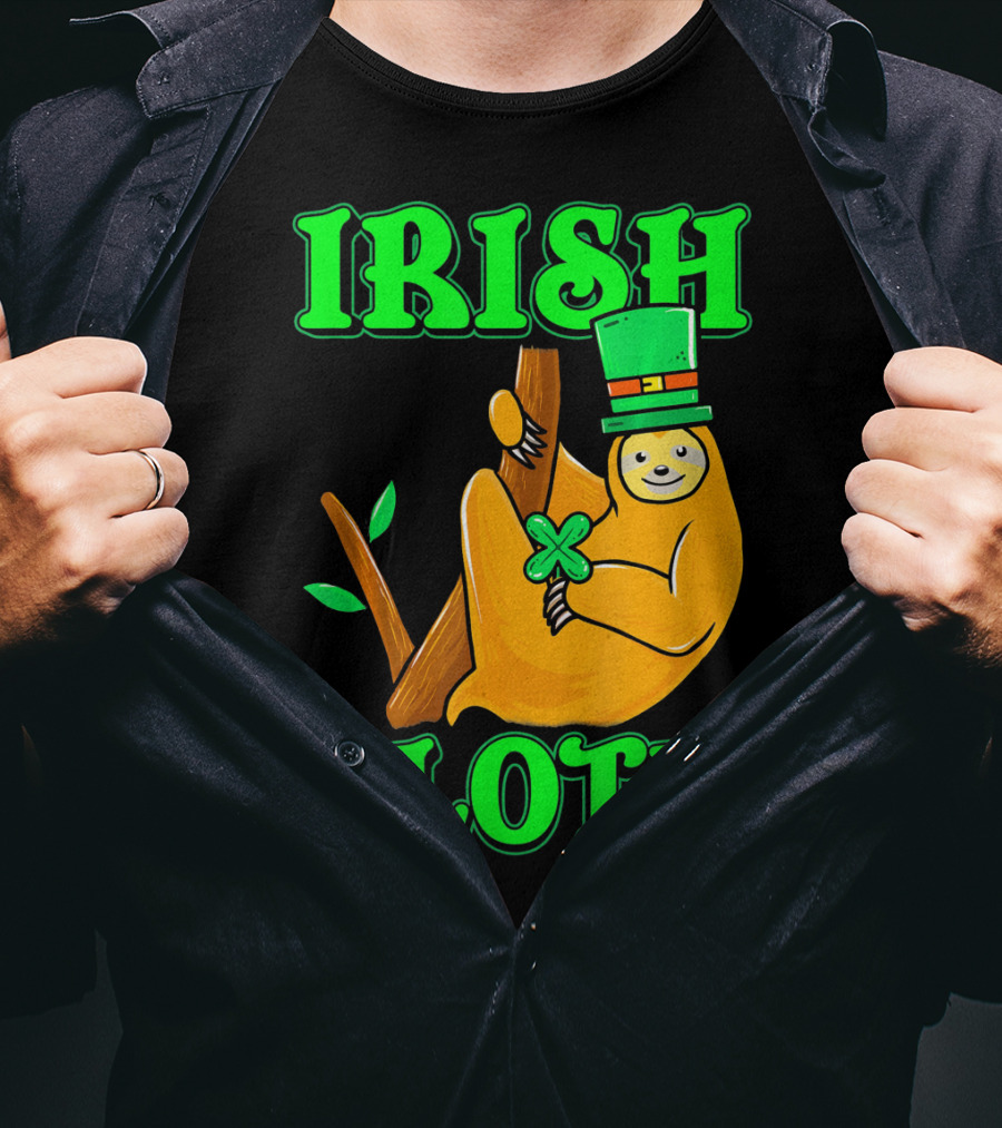 IRISH SLOTH Lucky Sloth With Shamrock And Green Hat T-Shirt