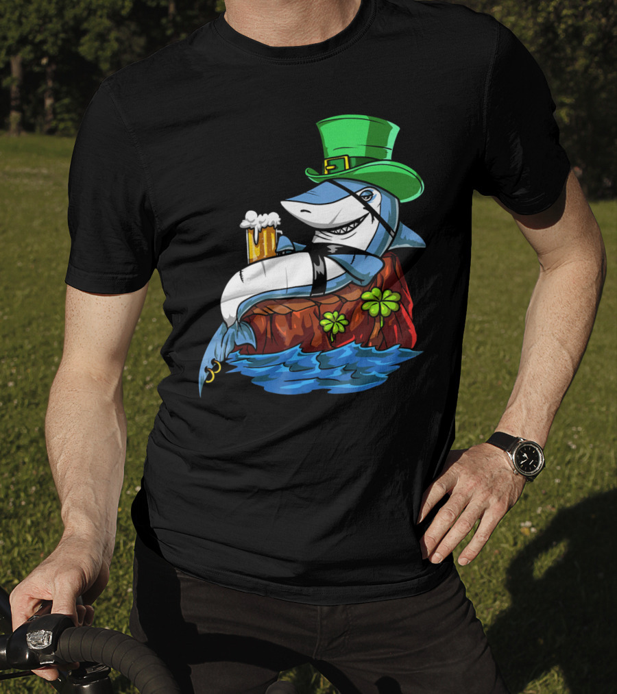 Leprechaun Shark Pirate St Patricks Beer Shamrock Rock T-Shirt