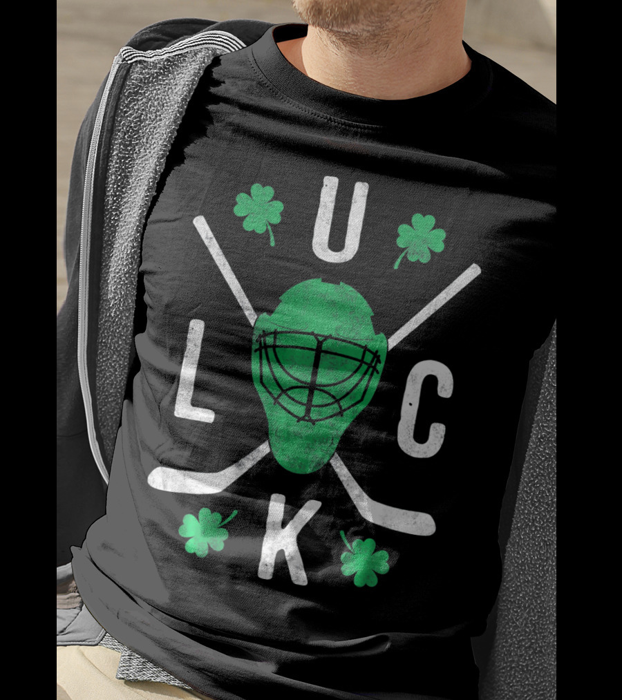 Luck Irish Hockey Player Clover Mask And Sticks T-Shirt