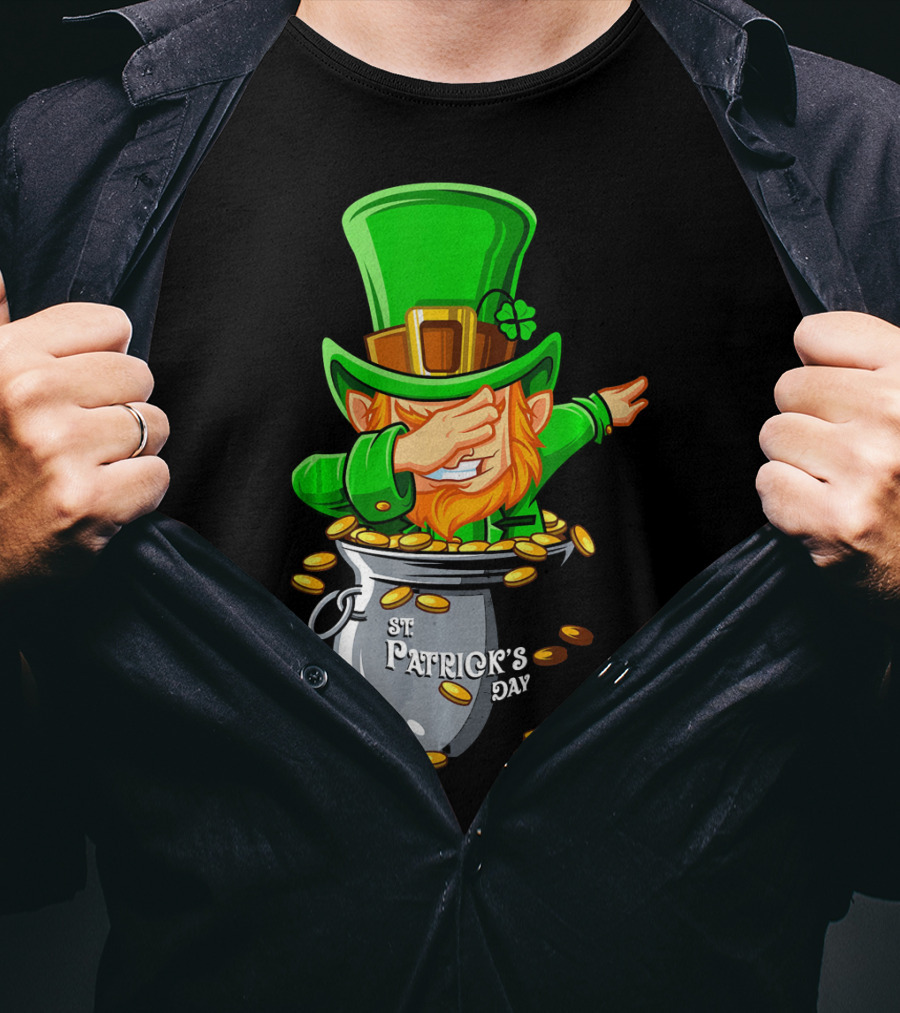 Dabbing Leprechaun St Patrick's Day Pot Of Gold T-Shirt