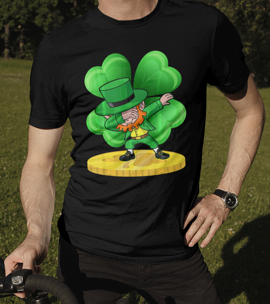 Irish St Patricks Day Dabbing Leprechaun On Shamrock Coin T-Shirt