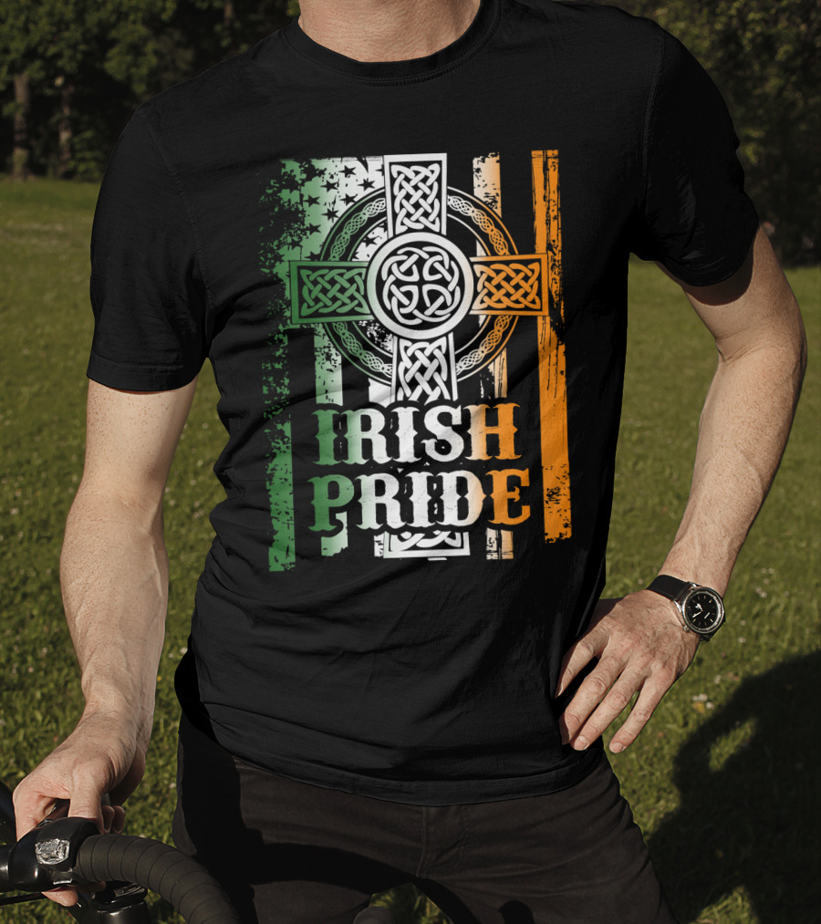 Irish Pride Celtic Cross St Patricks Day Flag Elements T-Shirt