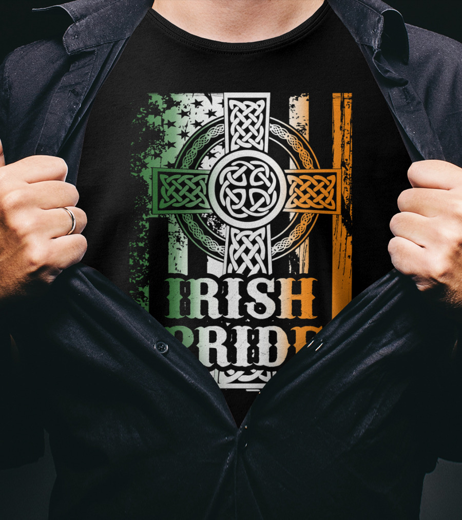 Irish Pride Celtic Cross St Patricks Day Flag Elements T-Shirt