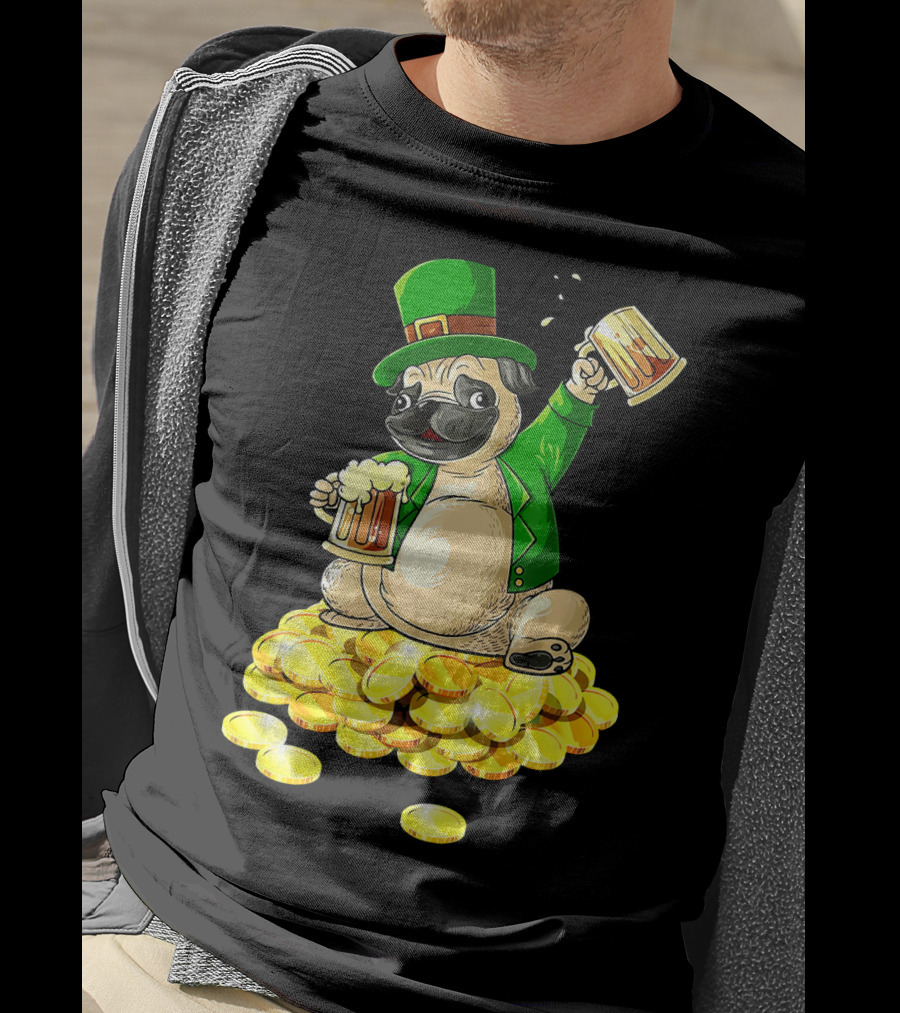 Irish Pug St. Patrick's Day Beer Cheers On Gold Coins T-Shirt