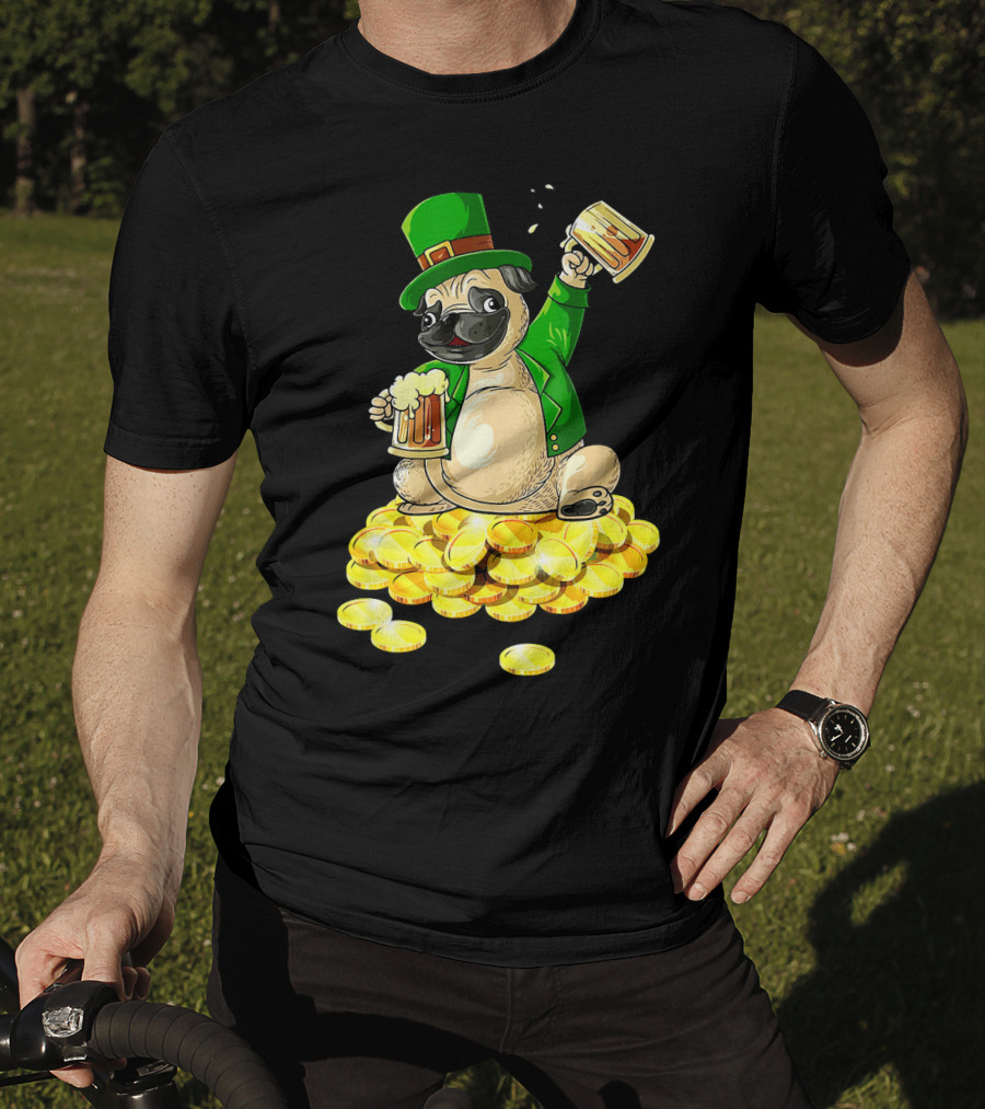 Irish Pug St. Patrick's Day Beer Cheers On Gold Coins T-Shirt