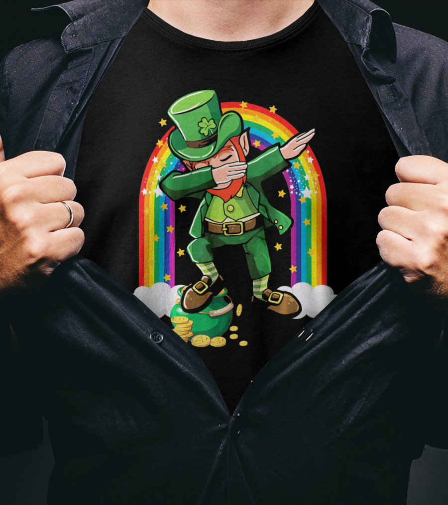 St Patricks Day Leprechaun Dabbing With Rainbow And Gold Coins T-Shirt
