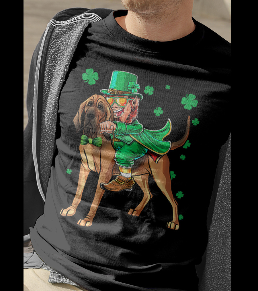 Leprechaun Riding Bloodhound Shamrock St. Patrick's Day T-Shirt