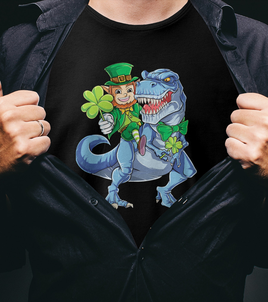 St Patricks Day Leprechaun Riding Dinosaur With Shamrock T-Shirt
