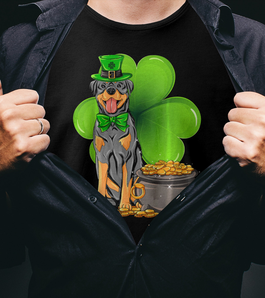Rottweiler St Patricks Day Leprechaun With Shamrock And Gold Coins T-Shirt