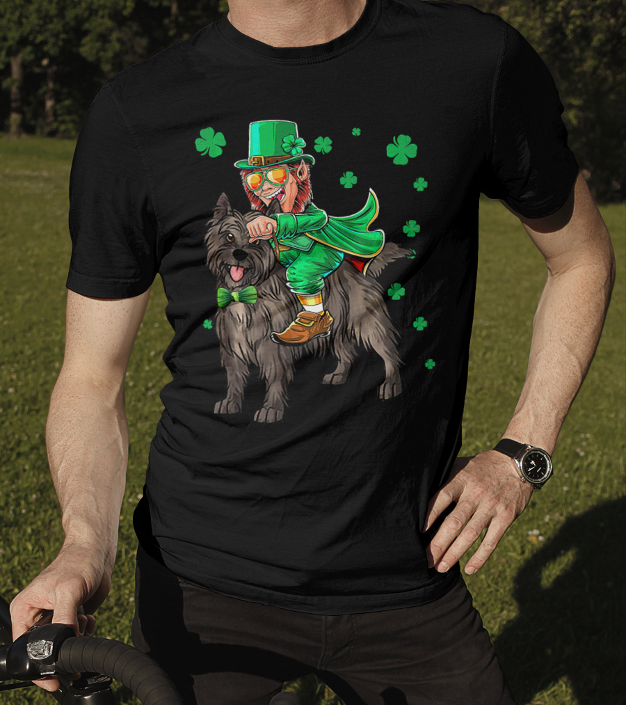Leprechaun Riding Cairn Terrier Shamrock St Patrick's Day T-Shirt