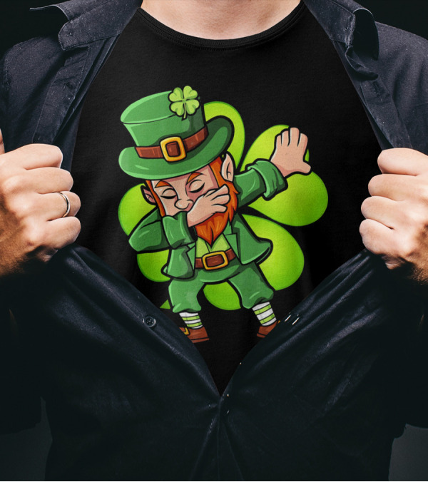 Dabbing Leprechaun With Clover St Patrick's Day Luck T-Shirt