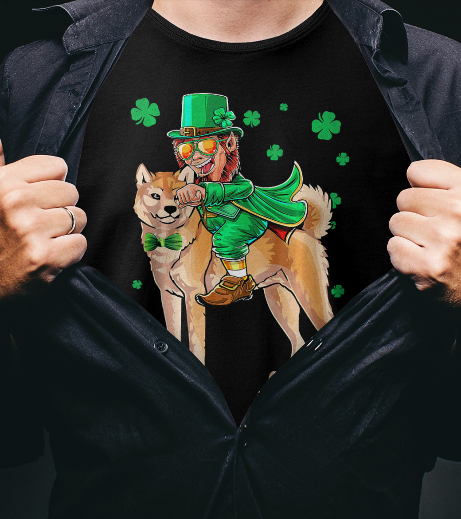 Leprechaun Akita Shamrock St. Patricks Day T-Shirt