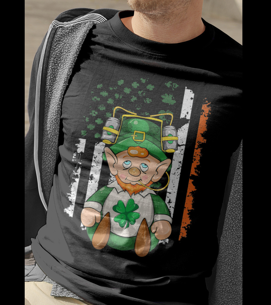 Irish American Flag Leprechaun St. Patrick's Day Clover T-Shirt
