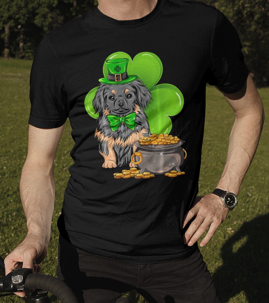 Pekingese St Patricks Day Leprechaun Dog Clover Hat Pot Of Gold T-Shirt