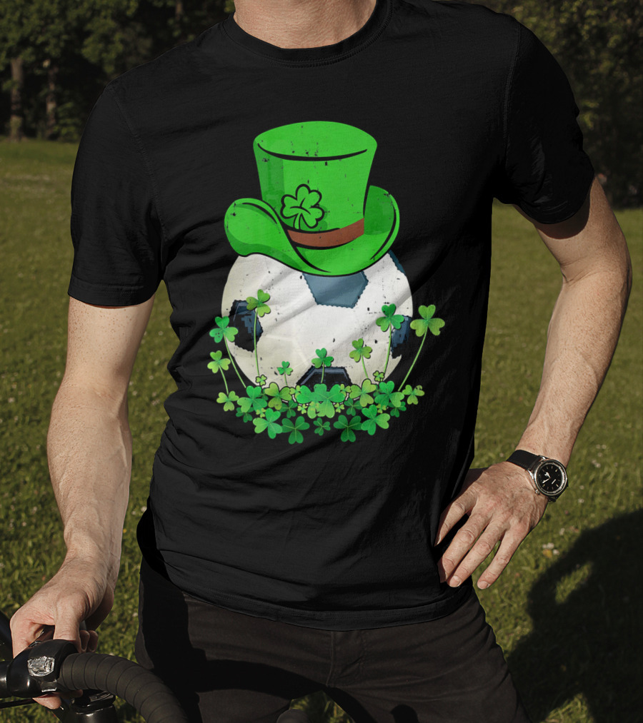 Shamrock Soccer Ball With Leprechaun Hat St Patricks Day T-Shirt