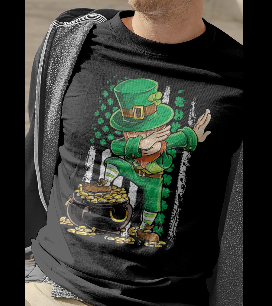 Dabbing Leprechaun With Shamrocks And Gold Coins Irish American T-Shirt