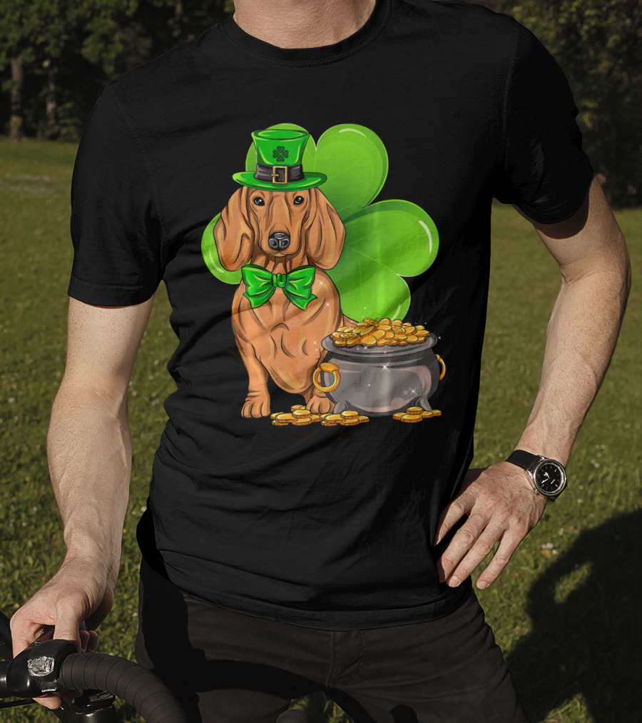 Dachshund St Patricks Day Leprechaun Dog Shamrock Hat Pot Of Gold T-Shirt