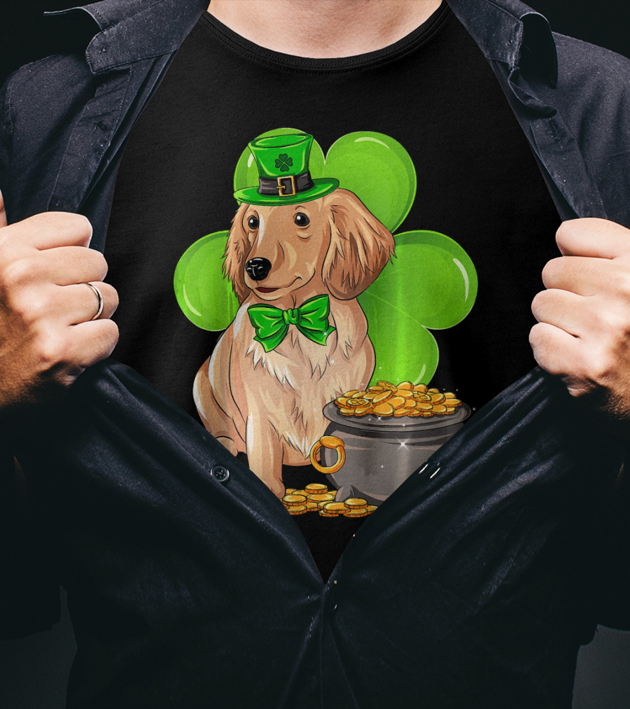 Miniature Dachshund St Patricks Day Leprechaun With Shamrock And Pot Of Gold T-Shirt
