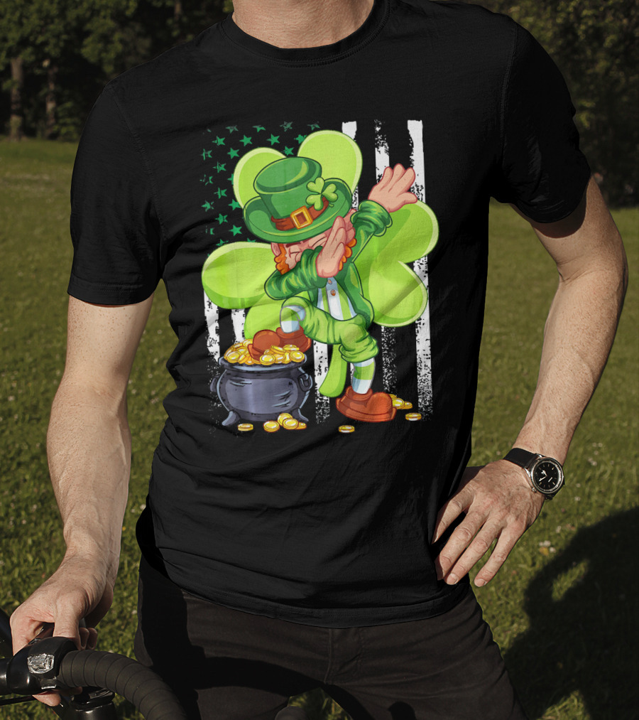 Leprechaun Dabbing With Pot Of Gold And Shamrock T-Shirt