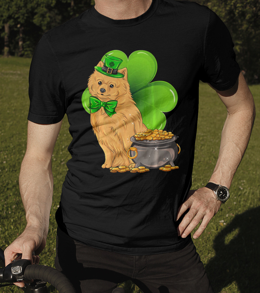 Pomeranian St Patricks Day Leprechaun Dog With Pot Of Gold And Clover T-Shirt