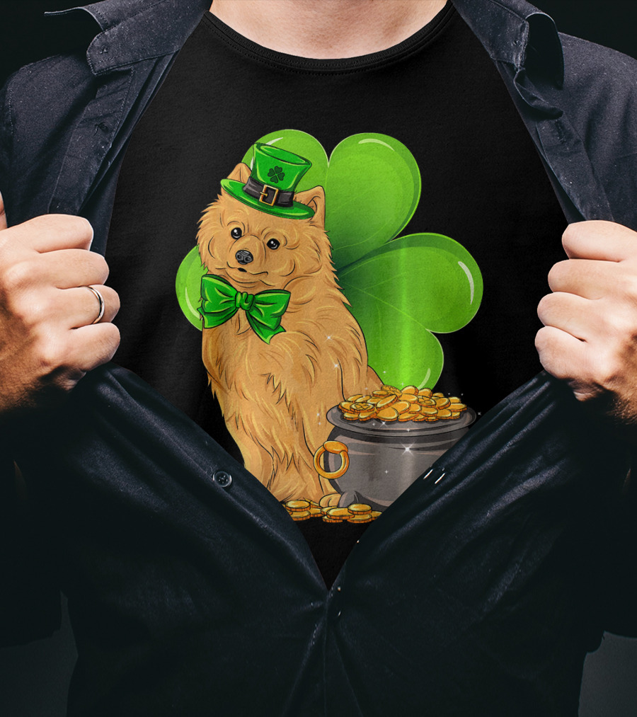 Pomeranian St Patricks Day Leprechaun Dog With Pot Of Gold And Clover T-Shirt