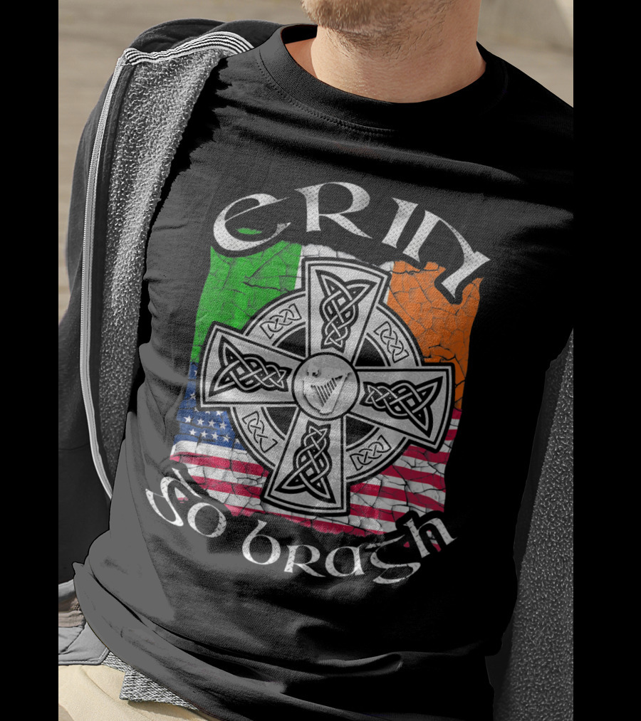 Erin Go Bragh Celtic Cross Irish US Flag St. Patrick's Day T-Shirt