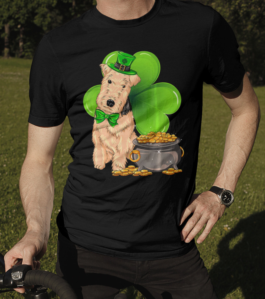 Lakeland Terrier St Patricks Day Leprechaun Hat Shamrock Pot Of Gold T-Shirt