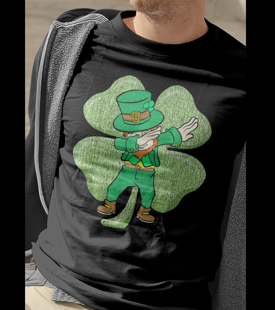 St. Patrick's Paddy's Irish Dabbing Leprechaun With Shamrock T-Shirt
