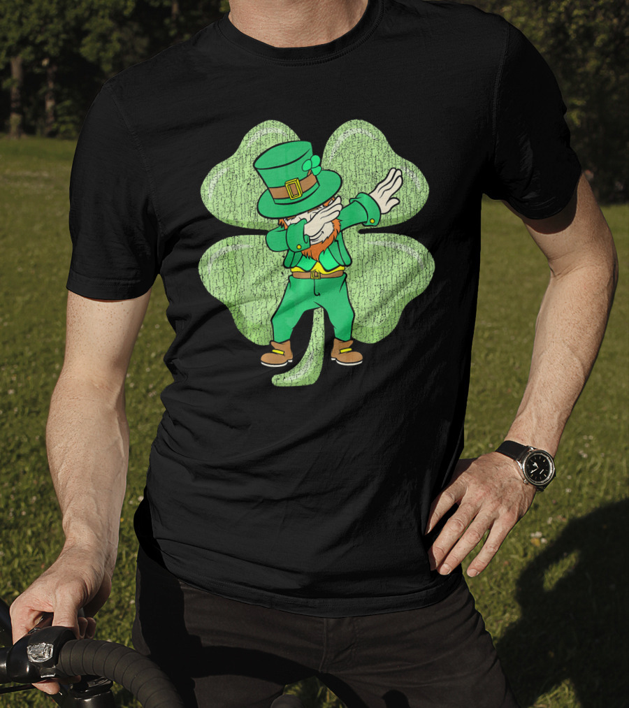 St. Patrick's Paddy's Irish Dabbing Leprechaun With Shamrock T-Shirt