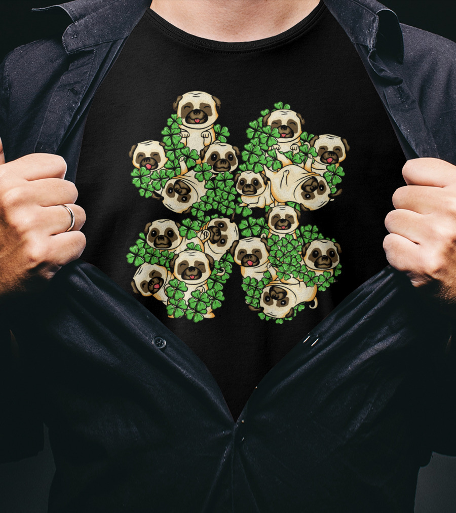 Pug St. Patricks Day Irish Pug Shamrock Clover Pugs T-Shirt
