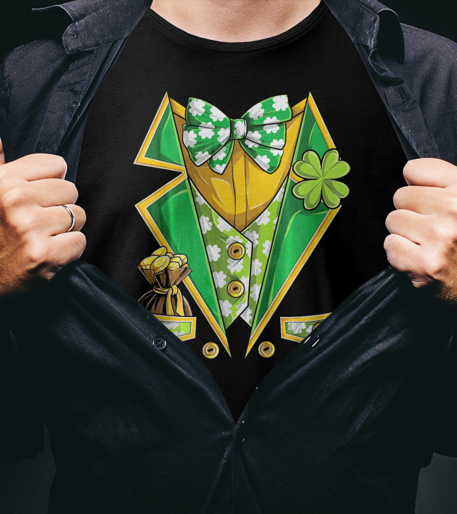 Leprechaun Costume St Patricks Green Suit With Shamrocks And Gold Coins T-Shirt