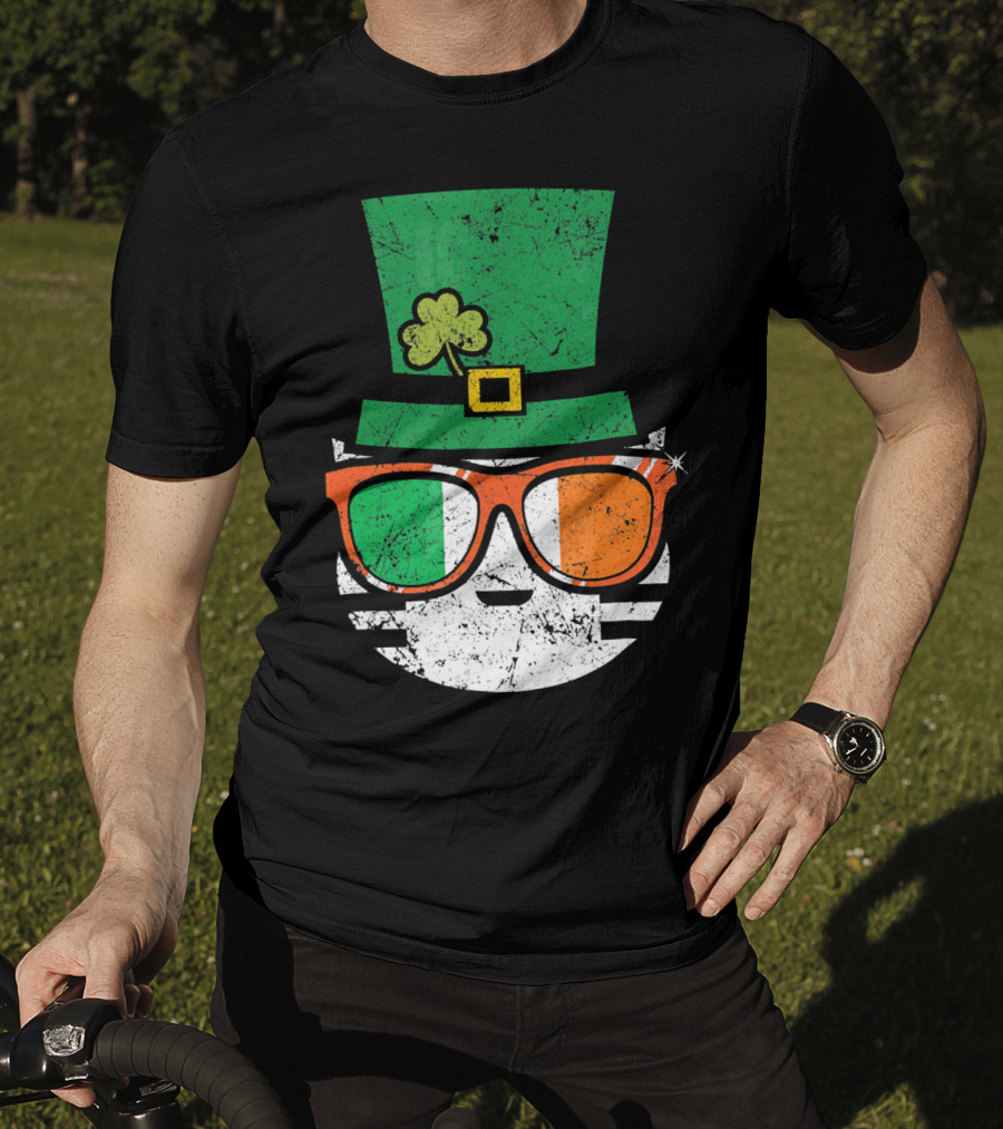 St Patricks Day Irish Cat With Shamrock Hat And Flag Sunglasses T-Shirt