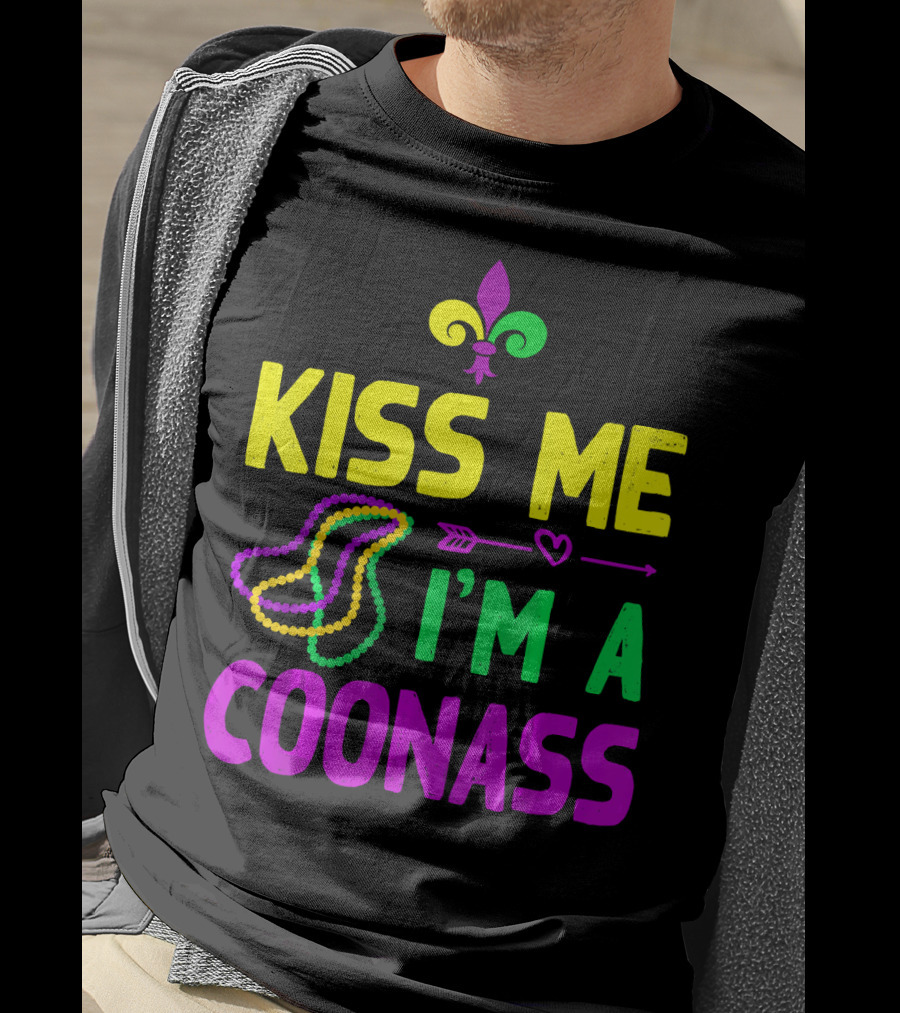 Kiss Me I'm A Coonass Mardi Gras Fleur-de-Lis Beads T-Shirt