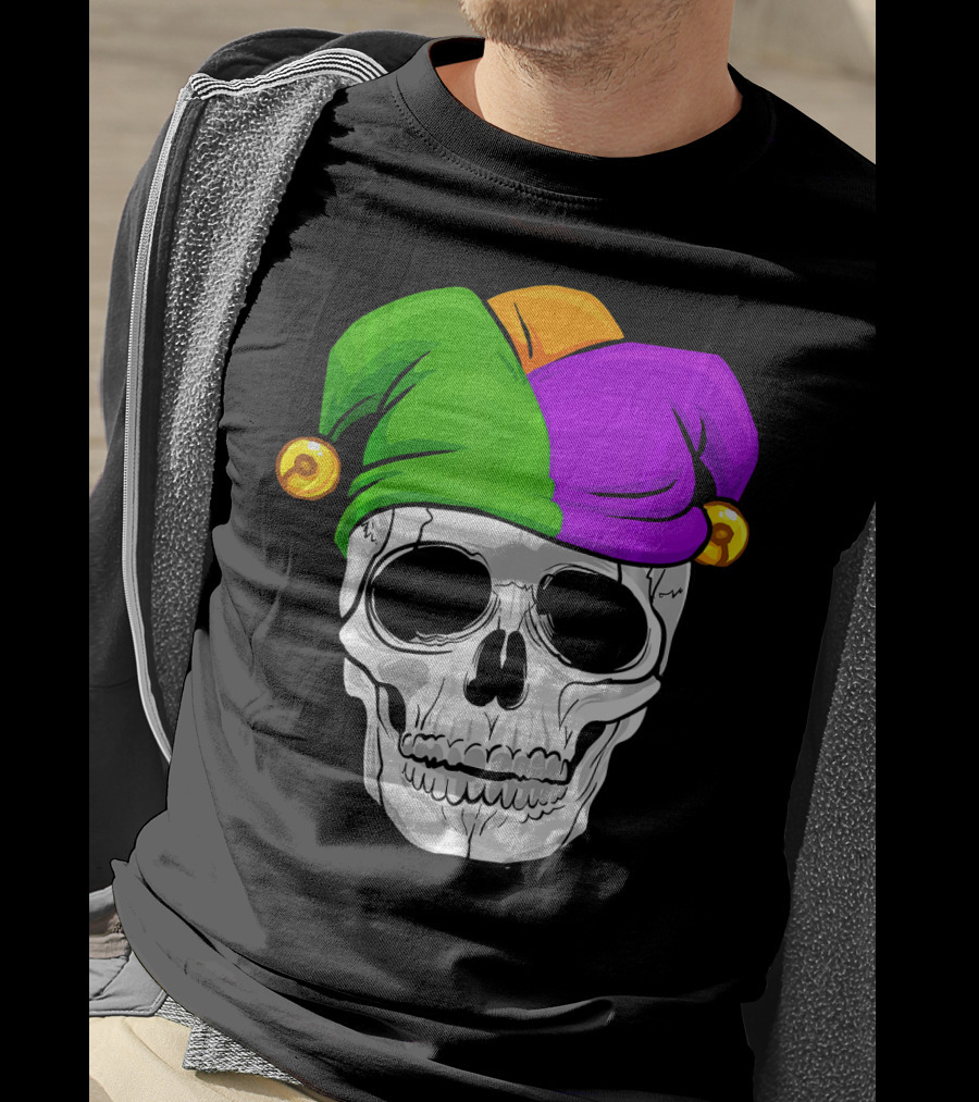 Mardi Gras New Orleans Skull With Colorful Jester Hat T-Shirt