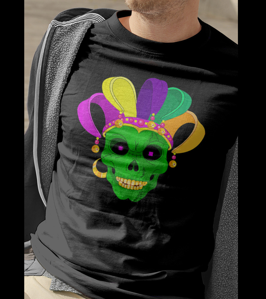 Skull Face Green Jester Hat Mardi Gras T-Shirt