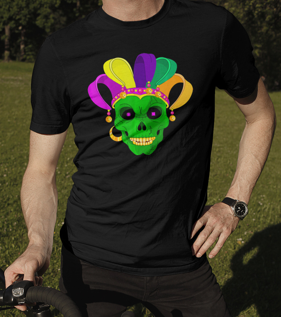 Skull Face Green Jester Hat Mardi Gras T-Shirt