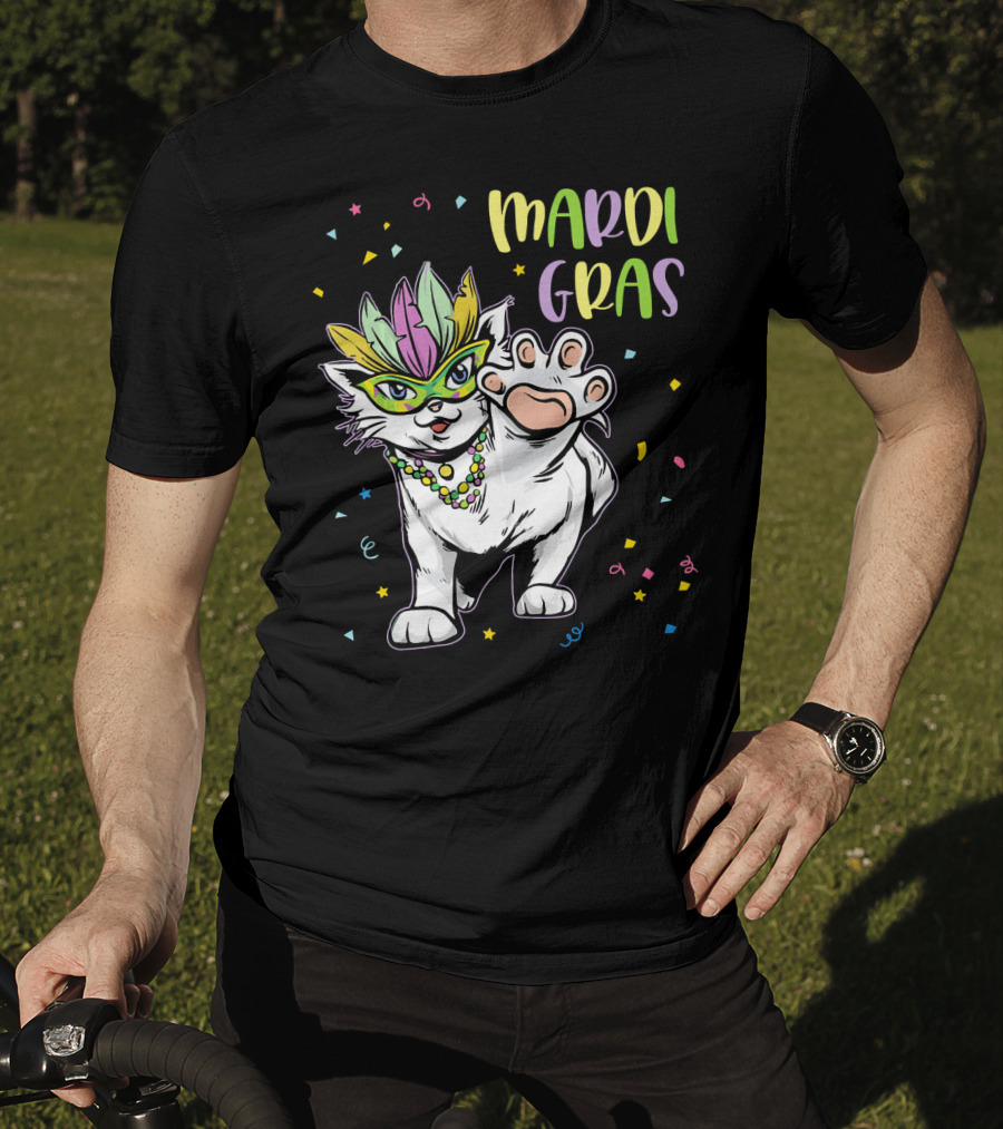 Mardi Gras Masked Cat Dancing With Beads And Confetti T-Shirt
