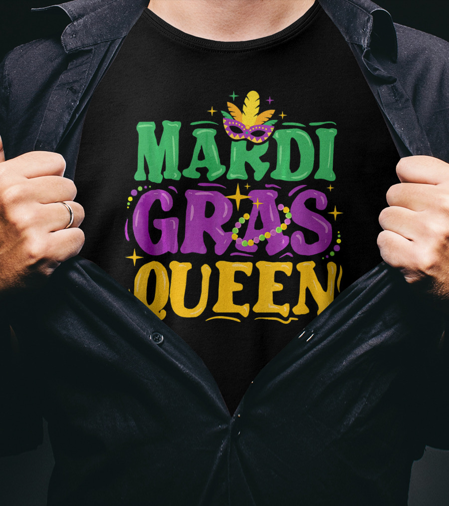 Mardi Gras Queen Beads And Mask Celebration New Orleans T-Shirt